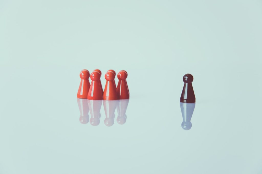 2 aspects of the same leader demonstrate the differences between leadership styles